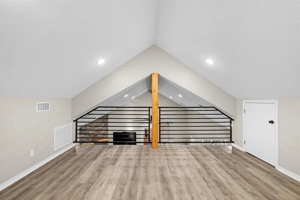 7541 Halamicek Loop Fayetteville, TX 78940