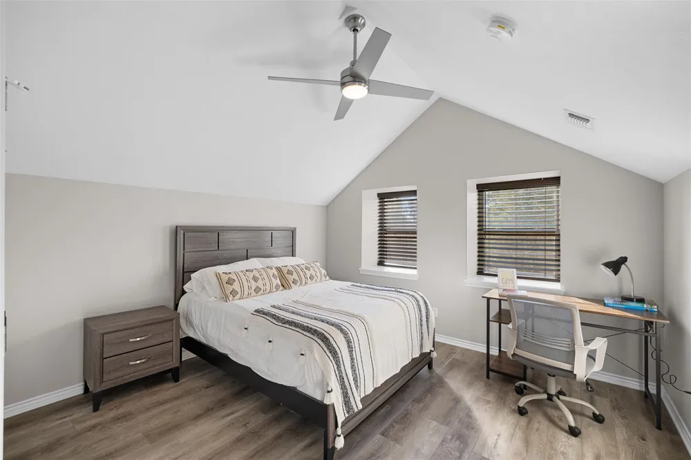 7541 Halamicek Loop Fayetteville, TX 78940