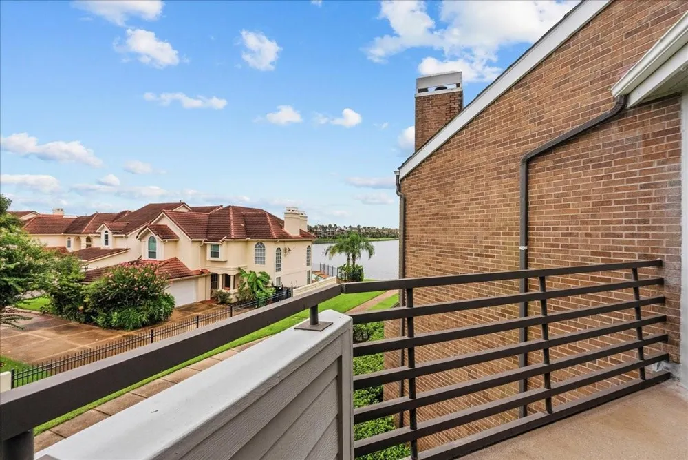 1729 Enterprise Avenue League City, TX 77573