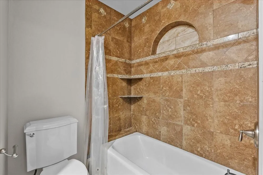 1729 Enterprise Avenue League City, TX 77573