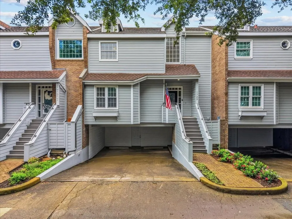 1729 Enterprise Avenue League City, TX 77573