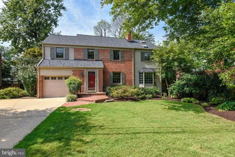 8222 LARRY PLACE