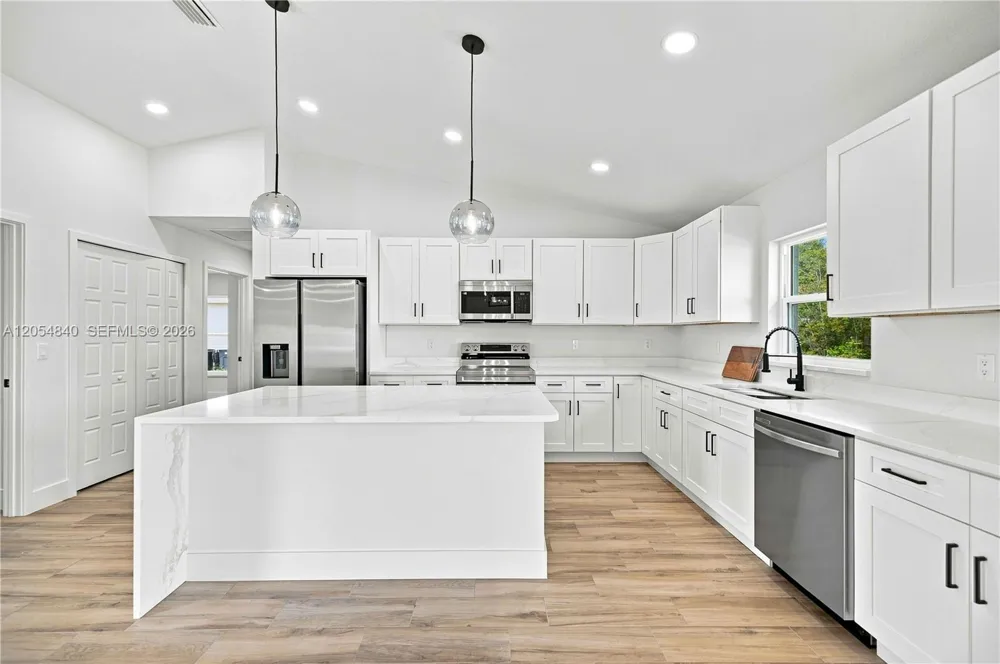181 Pine Course ocala, FL 34472