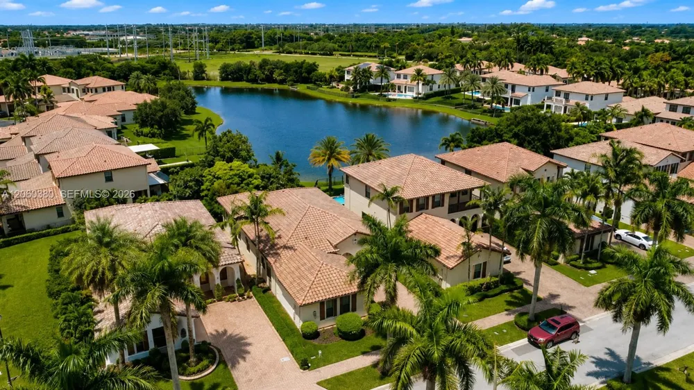 8514 NW 37th Ct Cooper City, FL 33024