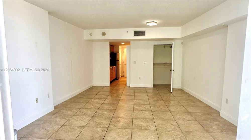 1750 Bayshore Dr #2607 Miami, FL 33132