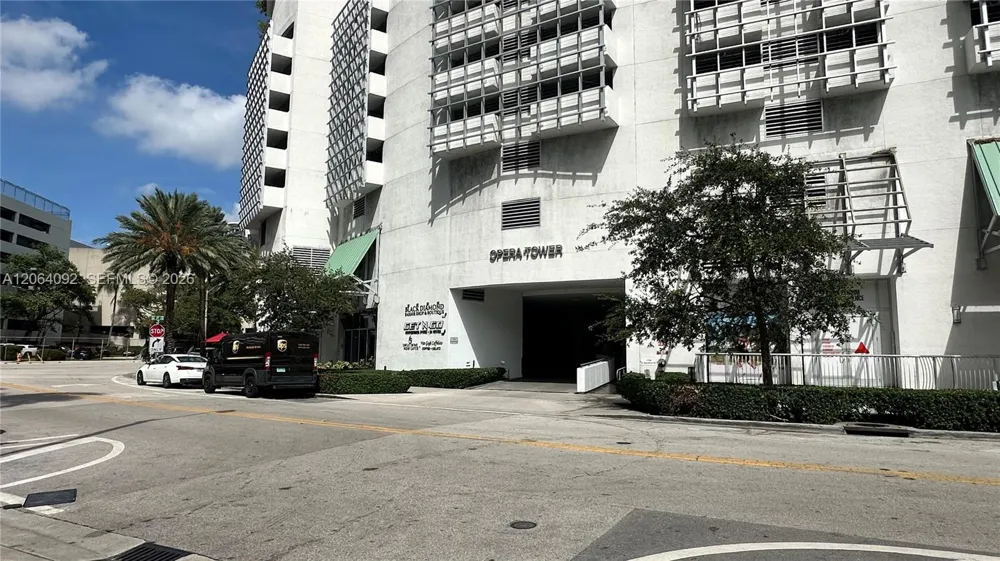 1750 Bayshore Dr #2607 Miami, FL 33132