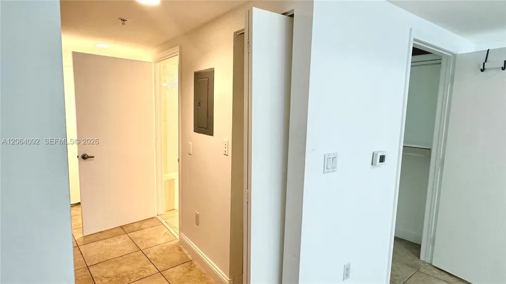1750 Bayshore Dr #2607 Miami, FL 33132