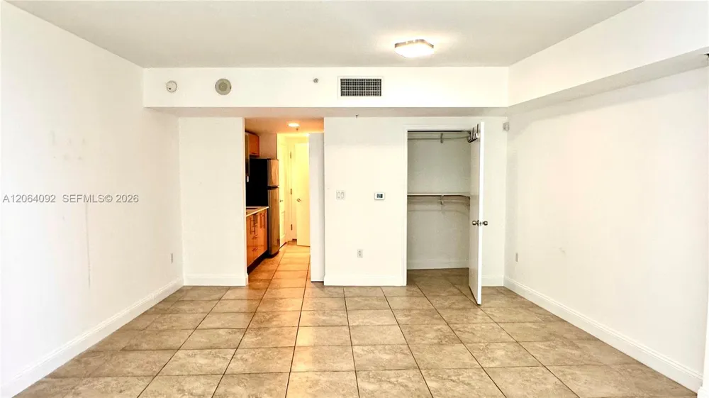 1750 Bayshore Dr #2607 Miami, FL 33132