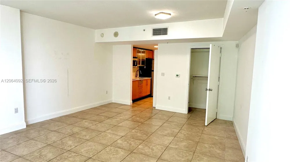 1750 Bayshore Dr #2607 Miami, FL 33132