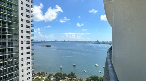 1750 Bayshore Dr #2607