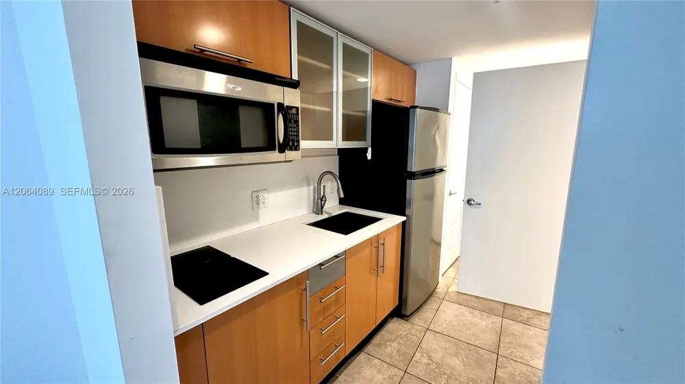 1750 Bayshore Dr #2607 Miami, FL 33132