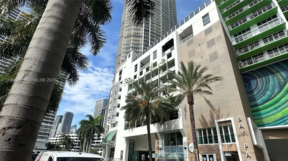 1750 Bayshore Dr #2607 Miami, FL 33132
