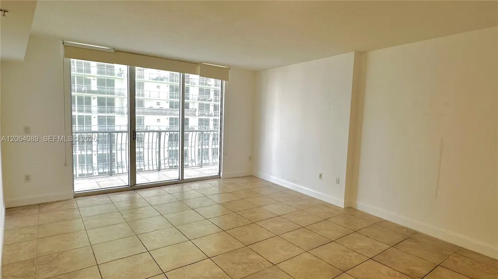 1750 Bayshore Dr #2607 Miami, FL 33132