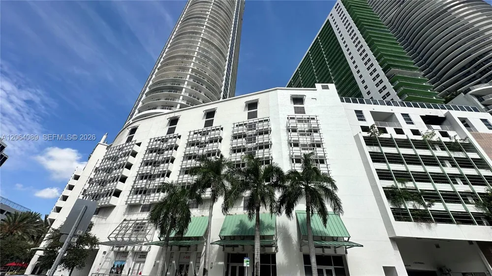 1750 Bayshore Dr #2607 Miami, FL 33132