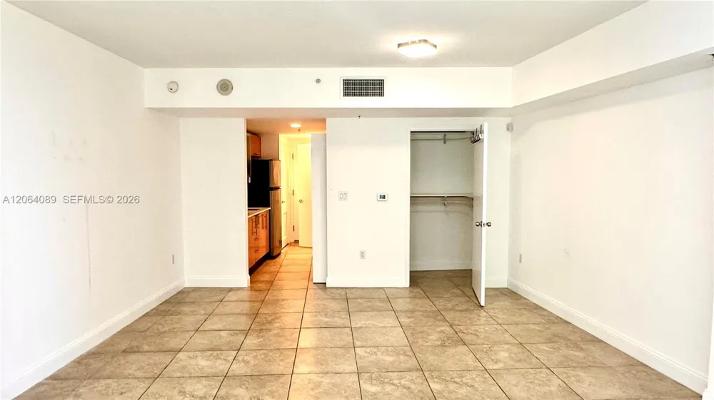 1750 Bayshore Dr #2607 Miami, FL 33132