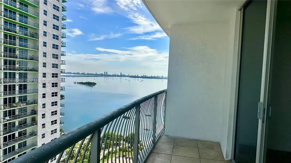 1750 Bayshore Dr #2607 Miami, FL 33132