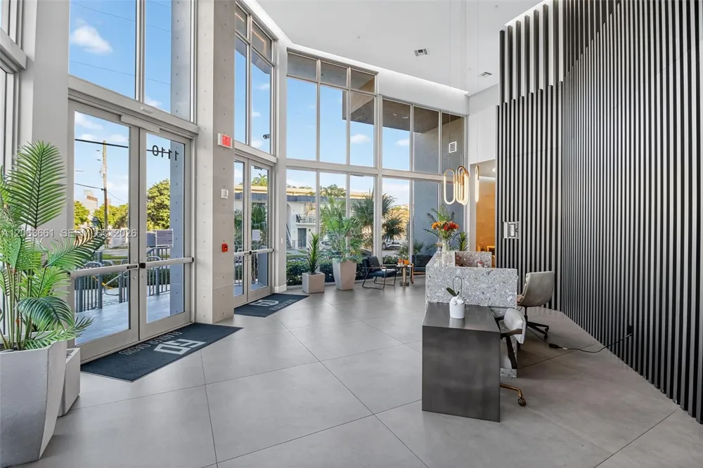 1110 NW 1st St #607 Miami, FL 33128