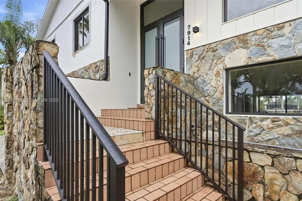7914 SW 199th Ter Cutler Bay, FL 33189