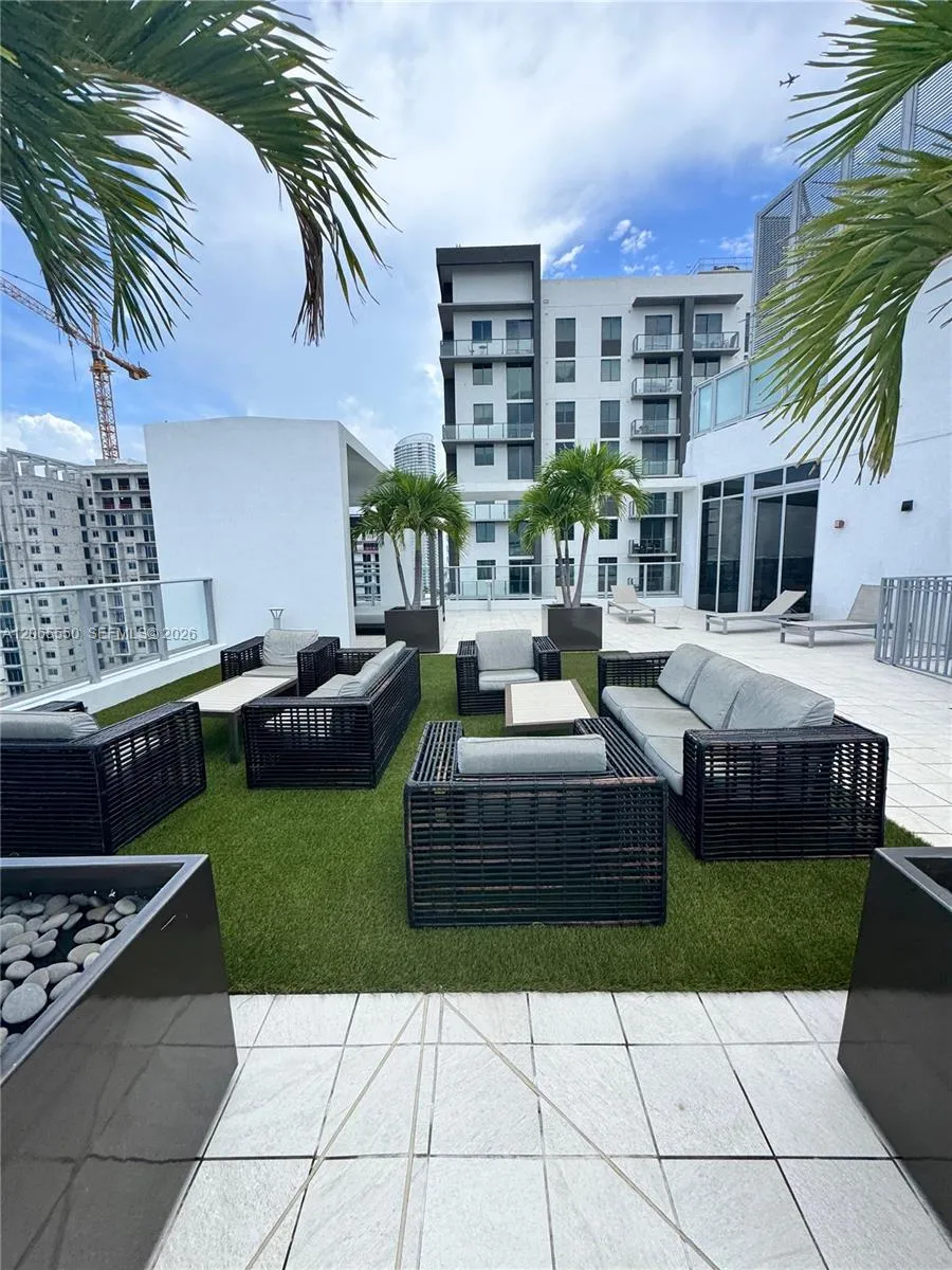 1010 SW 2nd Ave #607 Miami, FL 33130
