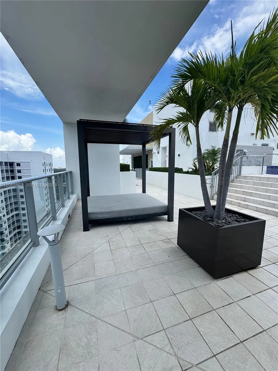 1010 SW 2nd Ave #607 Miami, FL 33130
