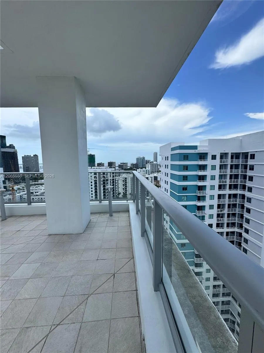 1010 SW 2nd Ave #607 Miami, FL 33130