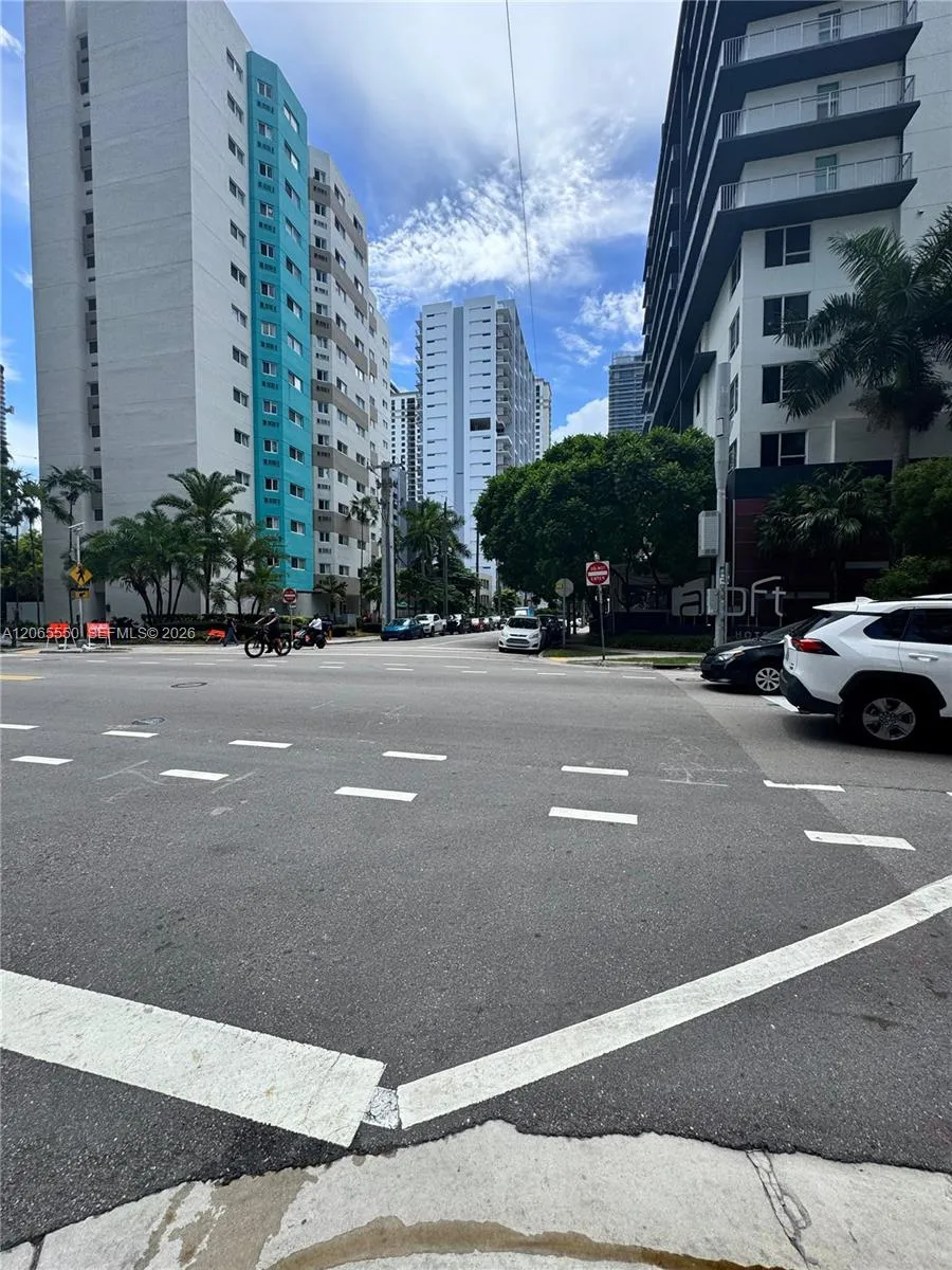 1010 SW 2nd Ave #607 Miami, FL 33130