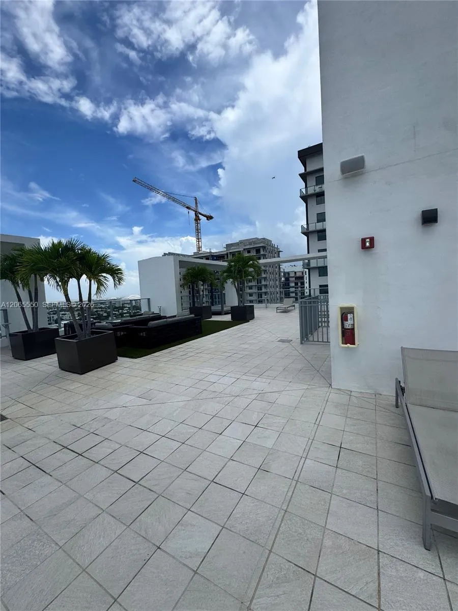 1010 SW 2nd Ave #607 Miami, FL 33130