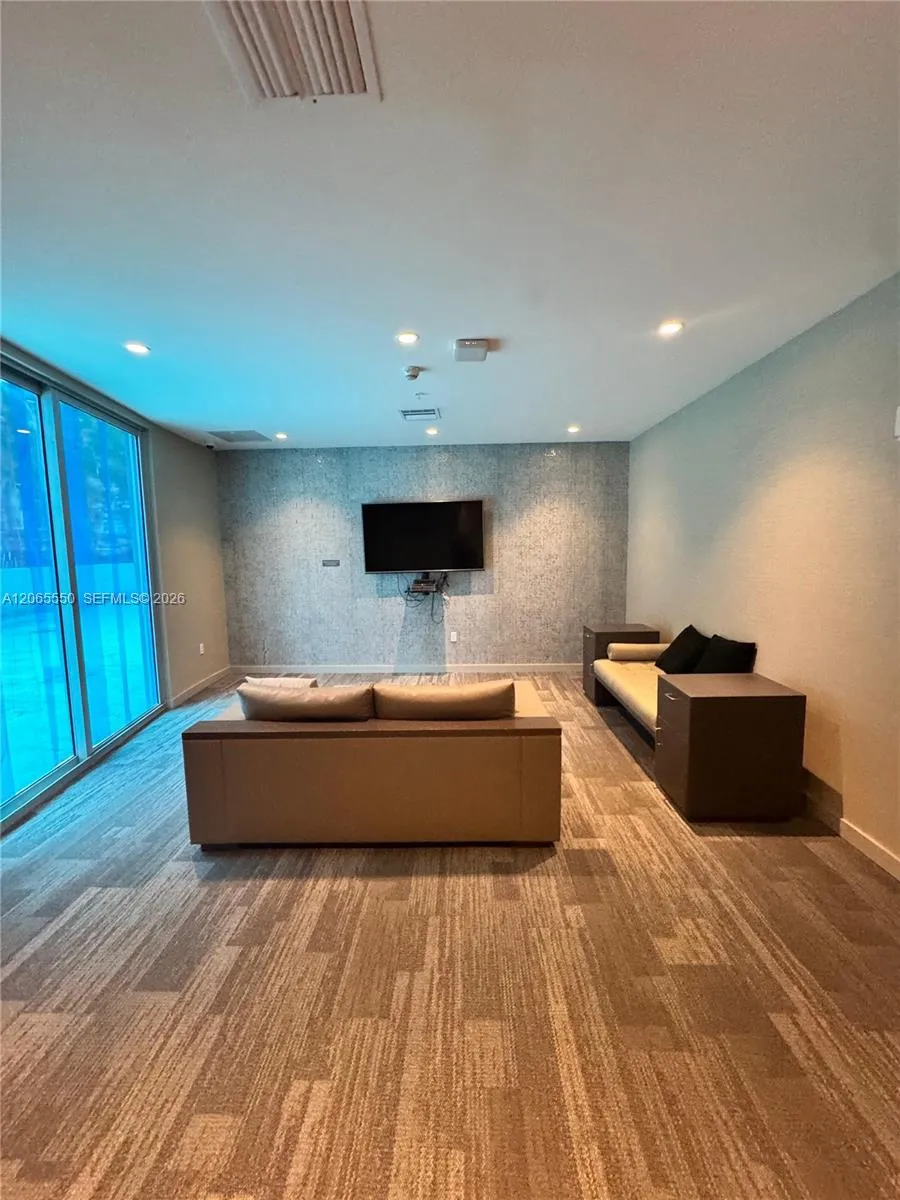 1010 SW 2nd Ave #607 Miami, FL 33130