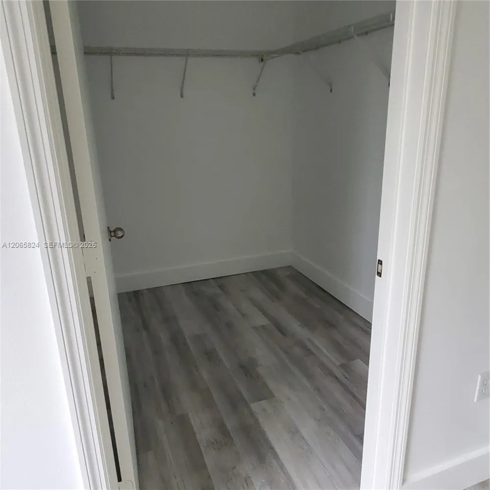 9909 Westwood Dr #12-1 Tamarac, FL 33321
