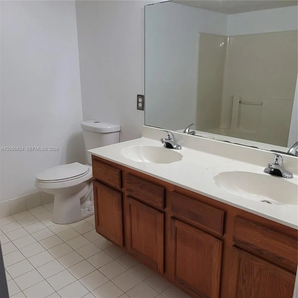 9909 Westwood Dr #12-1 Tamarac, FL 33321
