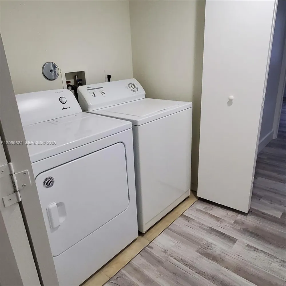 9909 Westwood Dr #12-1 Tamarac, FL 33321