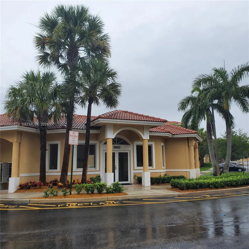 9909 Westwood Dr #12-1 Tamarac, FL 33321