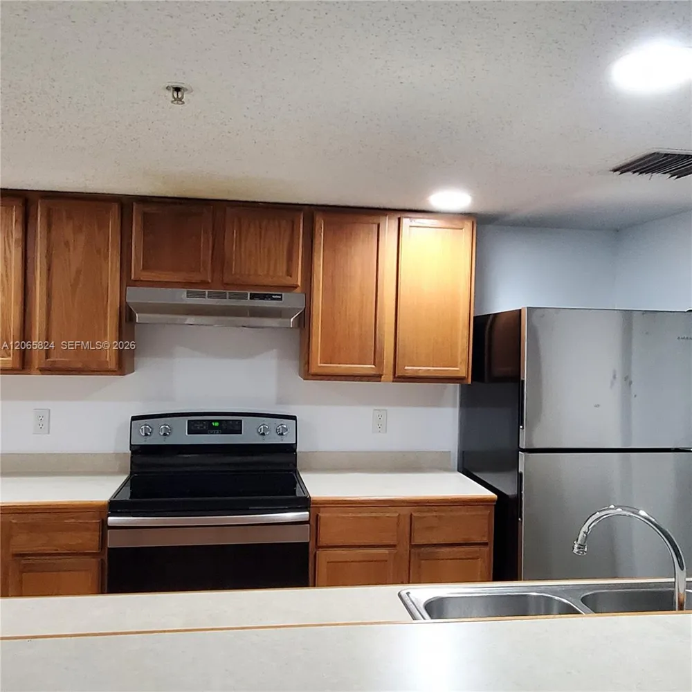 9909 Westwood Dr #12-1 Tamarac, FL 33321