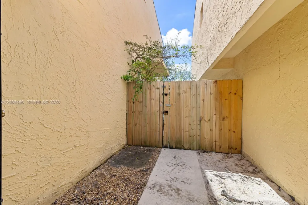 8953 NE 4th Ave Rd #8953 Miami Shores, FL 33138