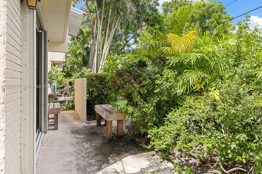 8953 NE 4th Ave Rd #8953 Miami Shores, FL 33138