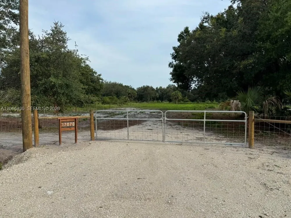 17070 NW 276th St Okeechobee, FL 34972