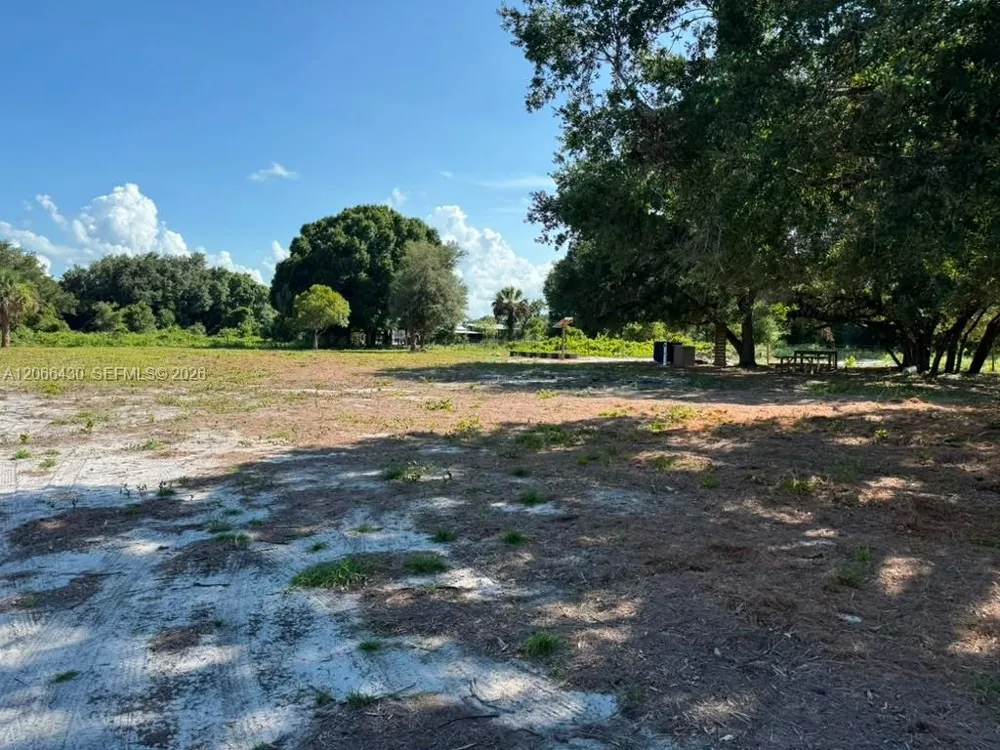 17070 NW 276th St Okeechobee, FL 34972