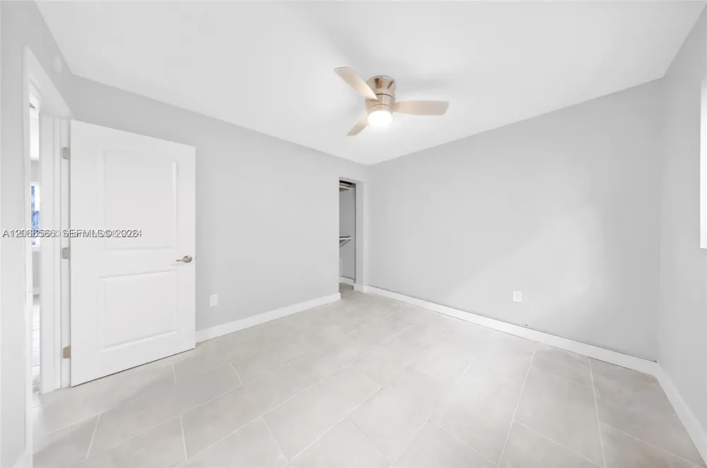1150 NW 1st Pl #4 Miami, FL 33136