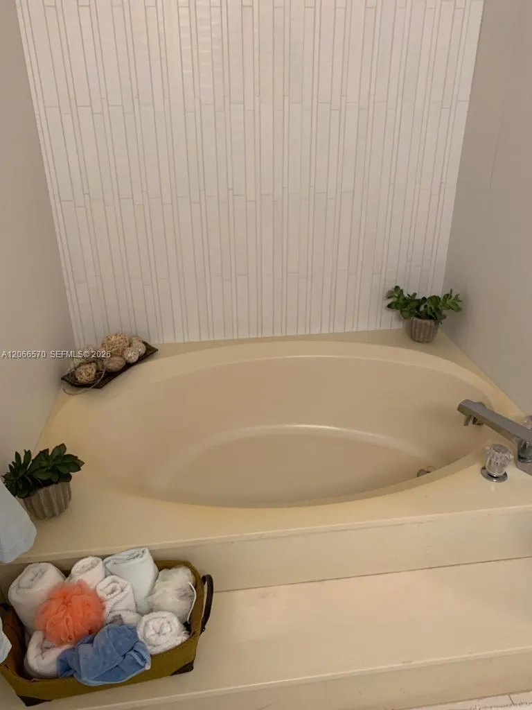 251 Crandon Blvd #929 Key Biscayne, FL 33149