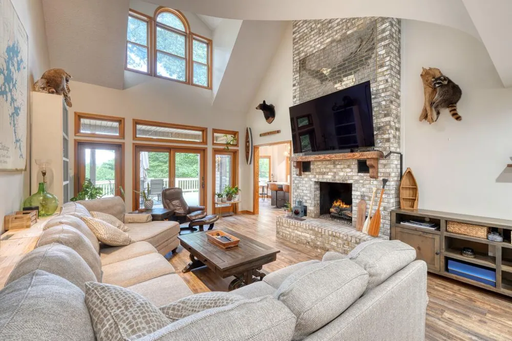 39 Mccracken Cove Road Hayesville, NC 28904