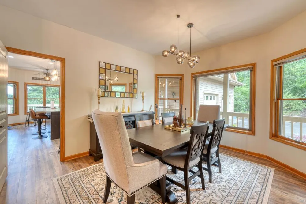 39 Mccracken Cove Road Hayesville, NC 28904