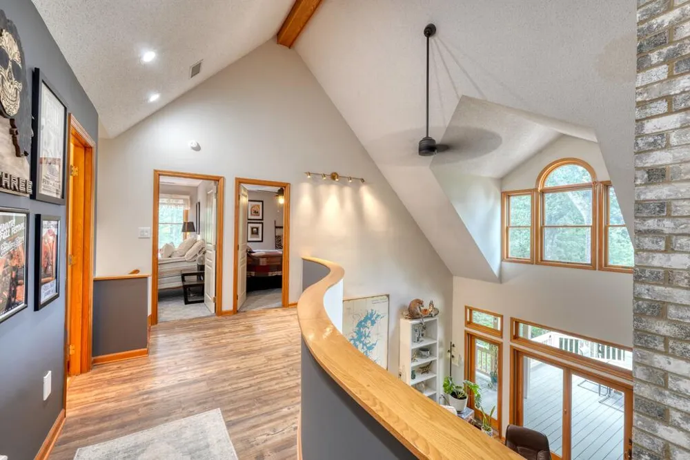 39 Mccracken Cove Road Hayesville, NC 28904