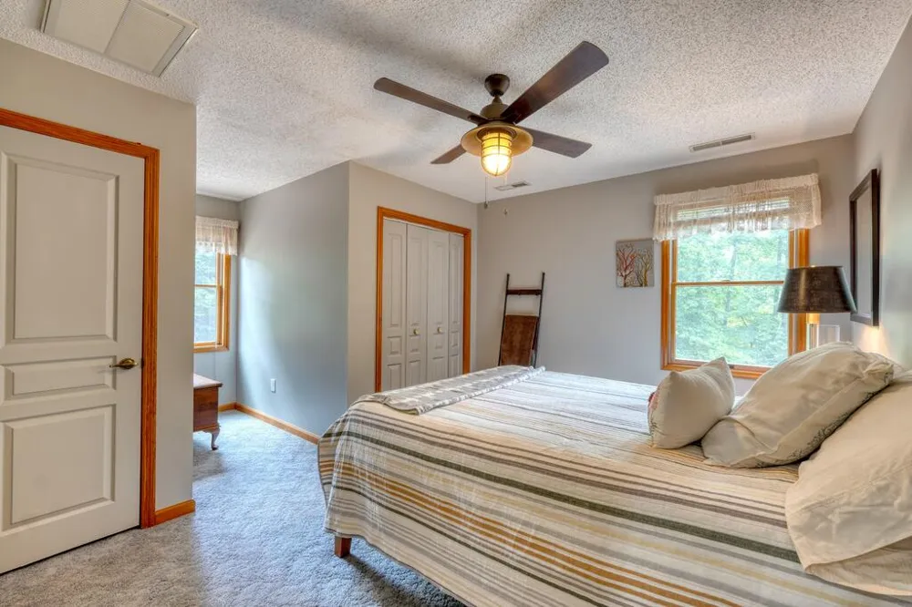 39 Mccracken Cove Road Hayesville, NC 28904
