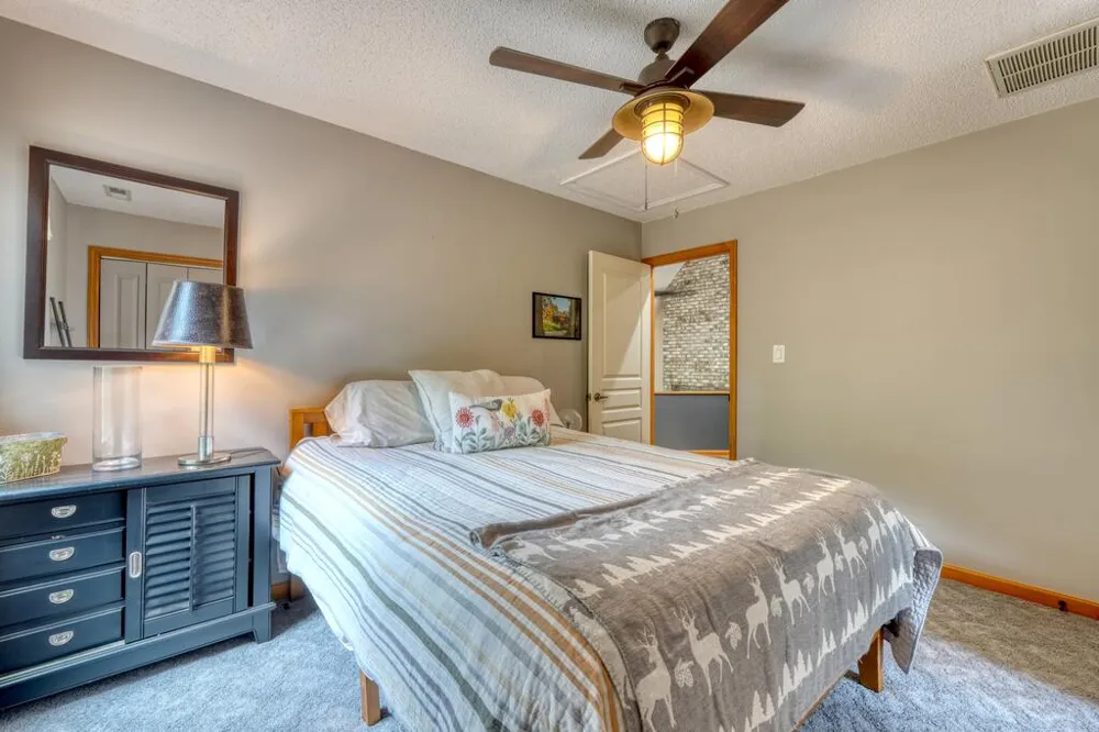 39 Mccracken Cove Road Hayesville, NC 28904