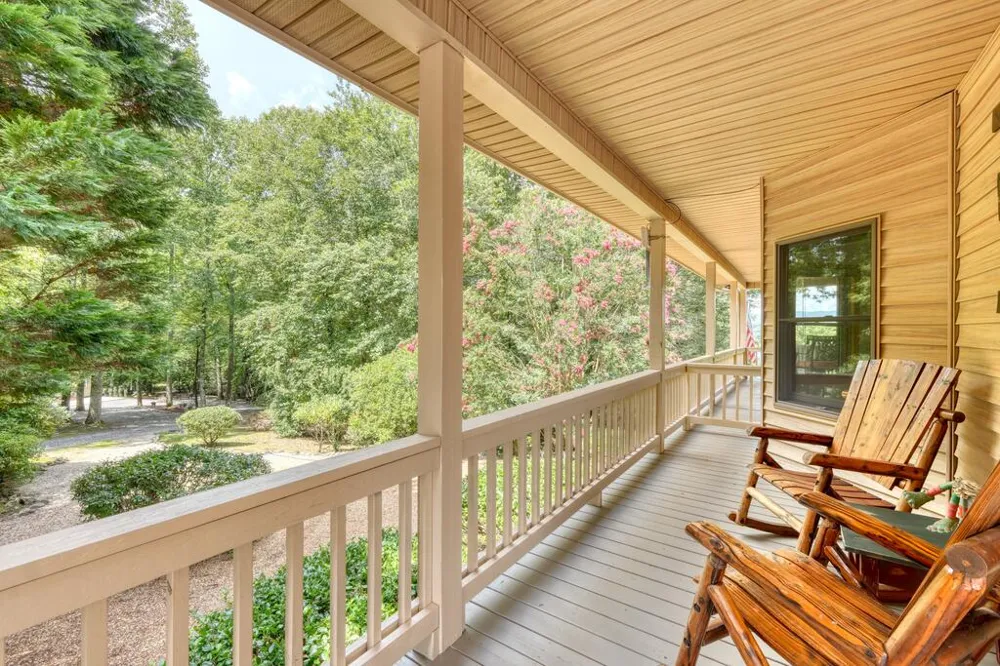 39 Mccracken Cove Road Hayesville, NC 28904