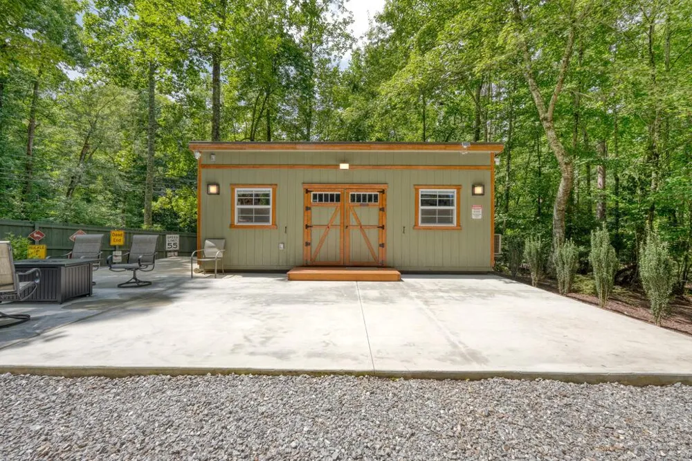 39 Mccracken Cove Road Hayesville, NC 28904