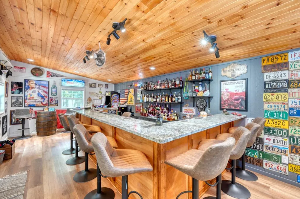 39 Mccracken Cove Road Hayesville, NC 28904