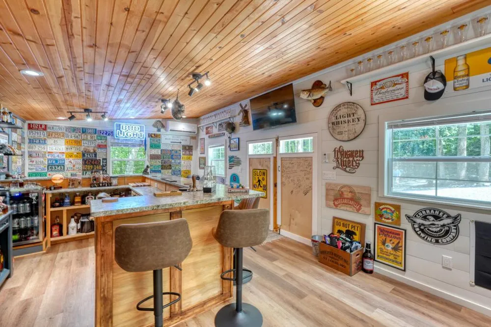 39 Mccracken Cove Road Hayesville, NC 28904