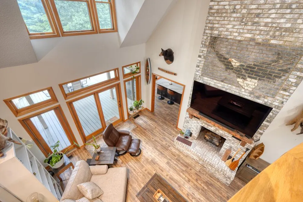 39 Mccracken Cove Road Hayesville, NC 28904