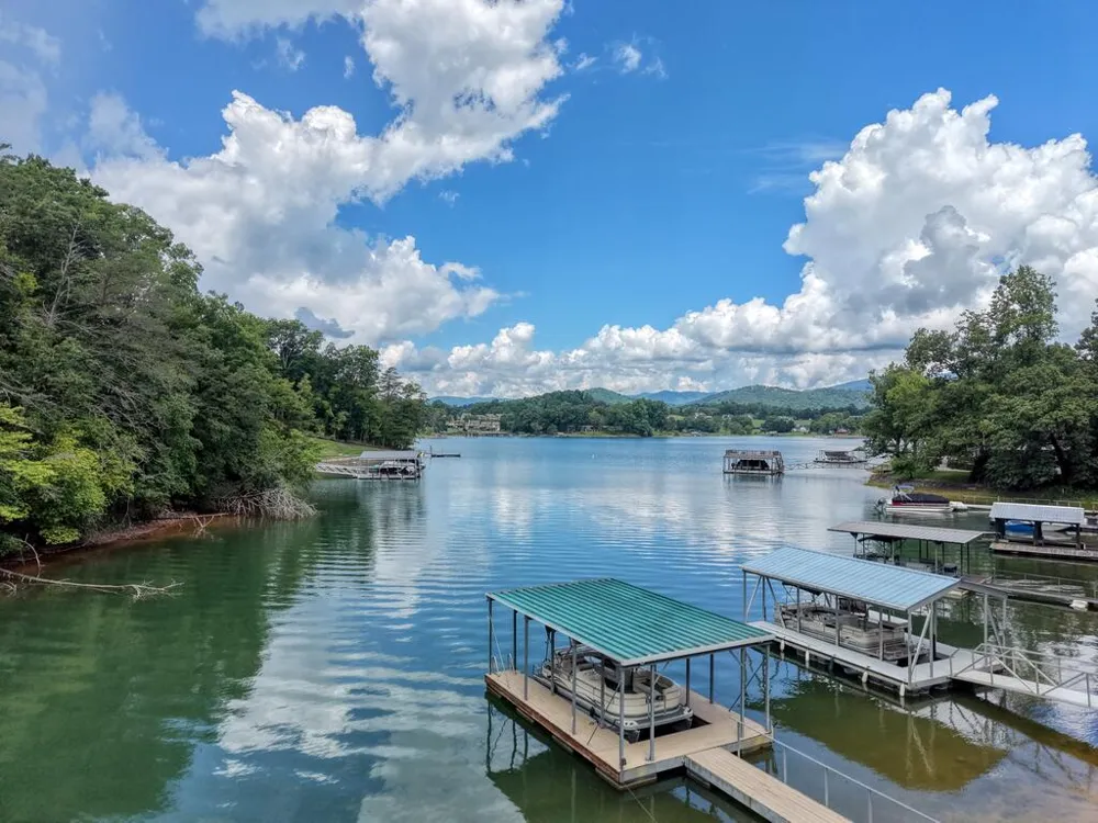 39 Mccracken Cove Road Hayesville, NC 28904